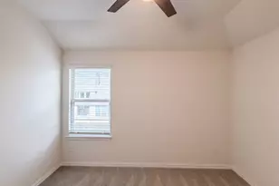 1421 Prairie Lake Ct, Lewisville, TX 75010 - Photo 16