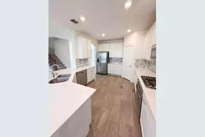 1421 Prairie Lake Court, Lewisville, TX 75010 - Photo 10