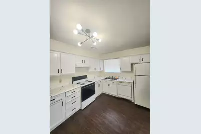7308 Sanger Avenue #B, Waco, TX 76712 - Photo 4