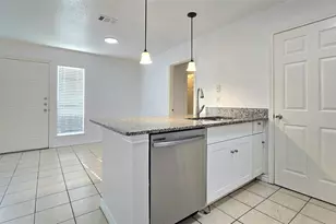 5017 Chapman St, Fort Worth, TX 76105 - Photo 4