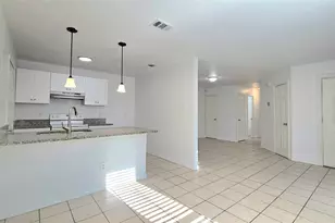 5017 Chapman St, Fort Worth, TX 76105 - Photo 2