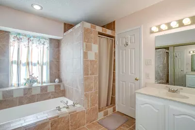 2049 Wedgewood Drive, Grapevine, TX 76051 - Photo 26