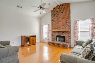 2049 Wedgewood Dr, Grapevine, TX 76051 - Photo 14