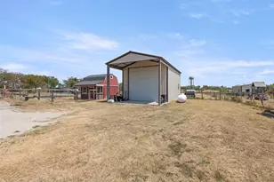 118 FM 2450, Krum, TX 76249 - Photo 20