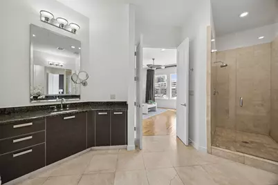 408 E 6th Street, Fort Worth, TX 76102 - Photo 22