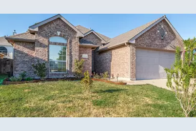 4533 Summerbrook Circle, Fort Worth, TX 76137 - Photo 4