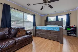 3926 Rolling Oaks Dr, Carrollton, TX 75007 - Photo 12