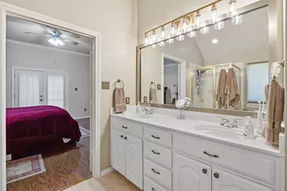 1112 Badbury Lane, Grand Prairie, TX 75052 - Photo 24