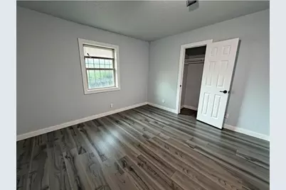 2738 Lawrence Street, Dallas, TX 75215 - Photo 10