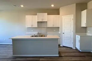 908 Parkvista Dr, Cleburne, TX 76031 - Photo 2