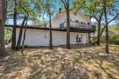 520 Circleview Drive S, Hurst, TX 76054 - Photo 2