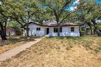 520 Circleview Drive S, Hurst, TX 76054 - Photo 1