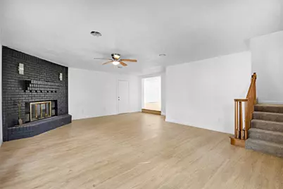 520 Circleview Drive S, Hurst, TX 76054 - Photo 8