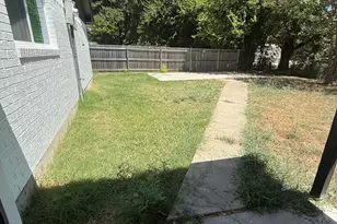 104 Indian Ct, Waxahachie, TX 75165 - Photo 2