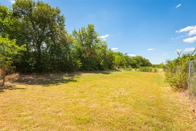 525 E Hazelwood Street, Princeton, TX 75407 - Photo 28