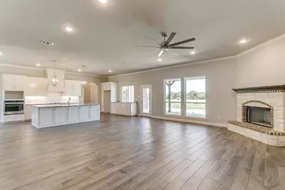 1014 Gonzollas Road, Springtown, TX 76082 - Photo 6