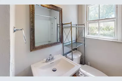 1915 N Prairie Avenue #B, Dallas, TX 75204 - Photo 10