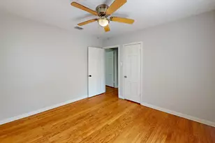 1915 N Prairie Ave, Dallas, TX 75204 - Photo 8