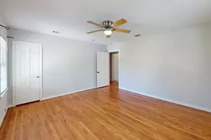 1915 N Prairie Ave, Dallas, TX 75204 - Photo 6