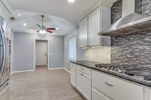2217 Canyon Valley Trail, Plano, TX 75023 - Photo 10