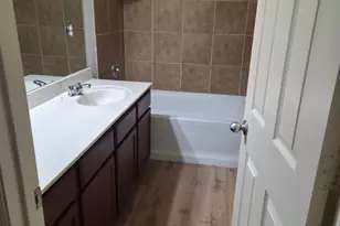 6820 Carrington Ln, Fort Worth, TX 76137 - Photo 10