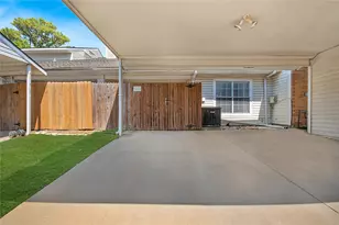 704 Creekwood Dr, Lewisville, TX 75067 - Photo 12