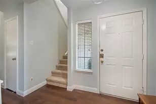 704 Creekwood Dr, Lewisville, TX 75067 - Photo 14