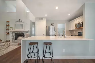 704 Creekwood Drive, Lewisville, TX 75067 - Photo 6