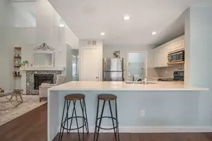 704 Creekwood Dr, Lewisville, TX 75067 - Photo 6
