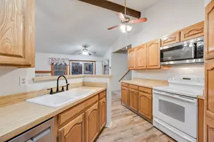 2816 Harvest Lake Dr, Irving, TX 75060 - Photo 8