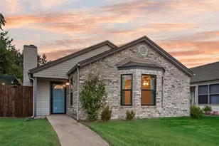 2816 Harvest Lake Dr, Irving, TX 75060 - Photo 2