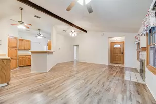 2816 Harvest Lake Dr, Irving, TX 75060 - Photo 4