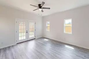 6702 S Lancaster Rd, Dallas, TX 75241 - Photo 6