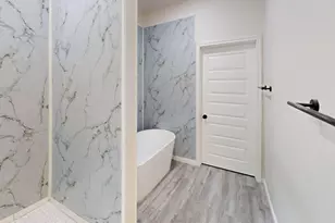 6702 S Lancaster Rd, Dallas, TX 75241 - Photo 16