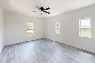 6702 S Lancaster Rd, Dallas, TX 75241 - Photo 12