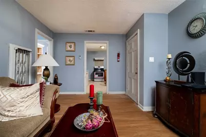 3265 Illinois Avenue, Fort Worth, TX 76110 - Photo 8