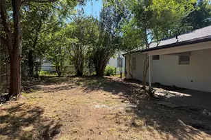 1009 Cedar St, Paris, TX 75460 - Photo 10
