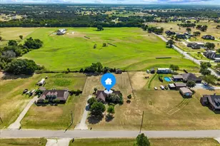 104 Caballos Ln, Springtown, TX 76082 - Photo 4