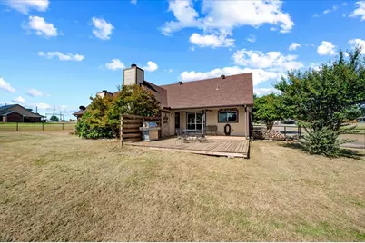 104 Caballos Lane, Springtown, TX 76082 - Photo 36