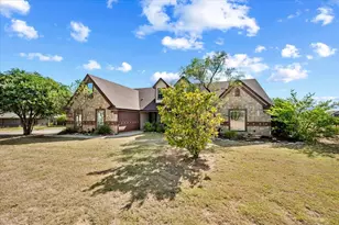 104 Caballos Ln, Springtown, TX 76082 - Photo 2