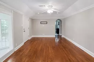 3846 Davila Dr, Dallas, TX 75220 - Photo 2