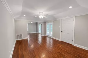 3846 Davila Dr, Dallas, TX 75220 - Photo 1