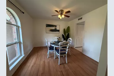 1332 Cherry Hill Lane, Lewisville, TX 75067 - Photo 4