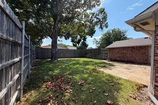 1332 Cherry Hill Ln, Lewisville, TX 75067 - Photo 26