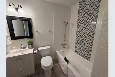 1332 Cherry Hill Lane, Lewisville, TX 75067 - Photo 20