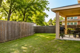 1020 Pearson St, Irving, TX 75061 - Photo 12