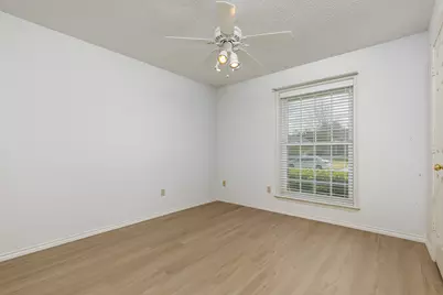 2526 Willowdale Drive, Carrollton, TX 75006 - Photo 22