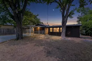 4210 Burning Tree Ln, Garland, TX 75042 - Photo 32