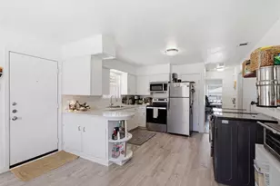 6565 Ascot Ln, Dallas, TX 75214 - Photo 12
