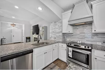 705 Phillips Court, Mansfield, TX 76063 - Photo 10